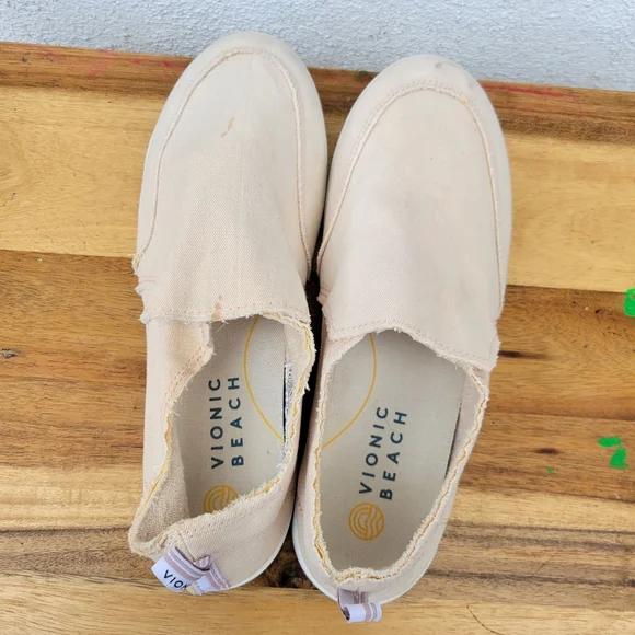 Vionic Beach Slip On Sneaker Canvas Shoes Women's Size 9.5 - Picture 11 of 16